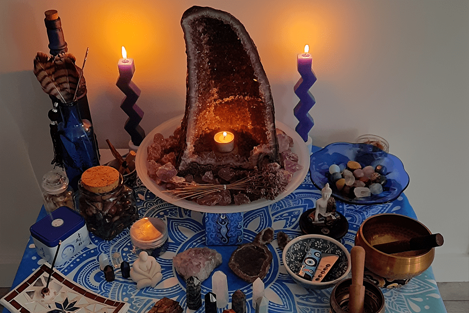 crystals and holistic therapies